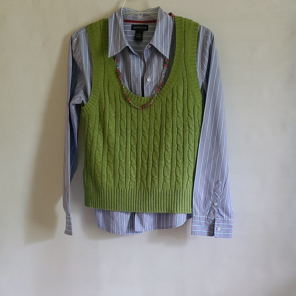 Ann Taylor Top Women blouse size 10 and Loft vest size M - Picture 8 of 9